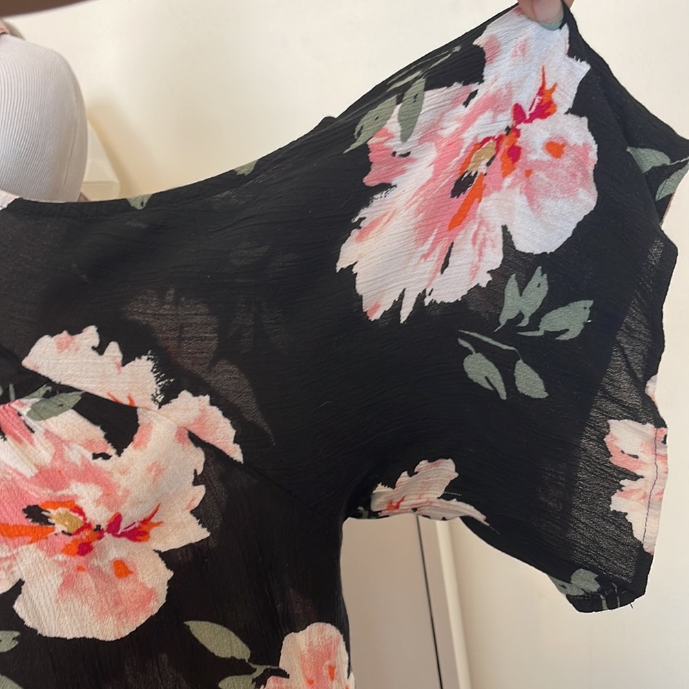 Floral dress with cold shoulder woven crepe - Picture 2 of 5
